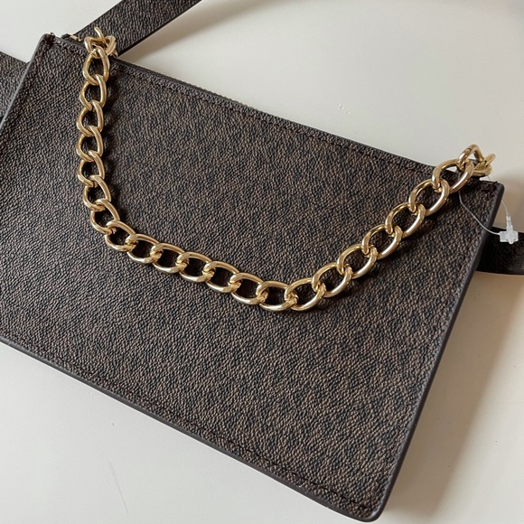 NWT MICHAEL MICHAEL KORS envelope style faux leather belt bag in brown - Picture 4 of 8